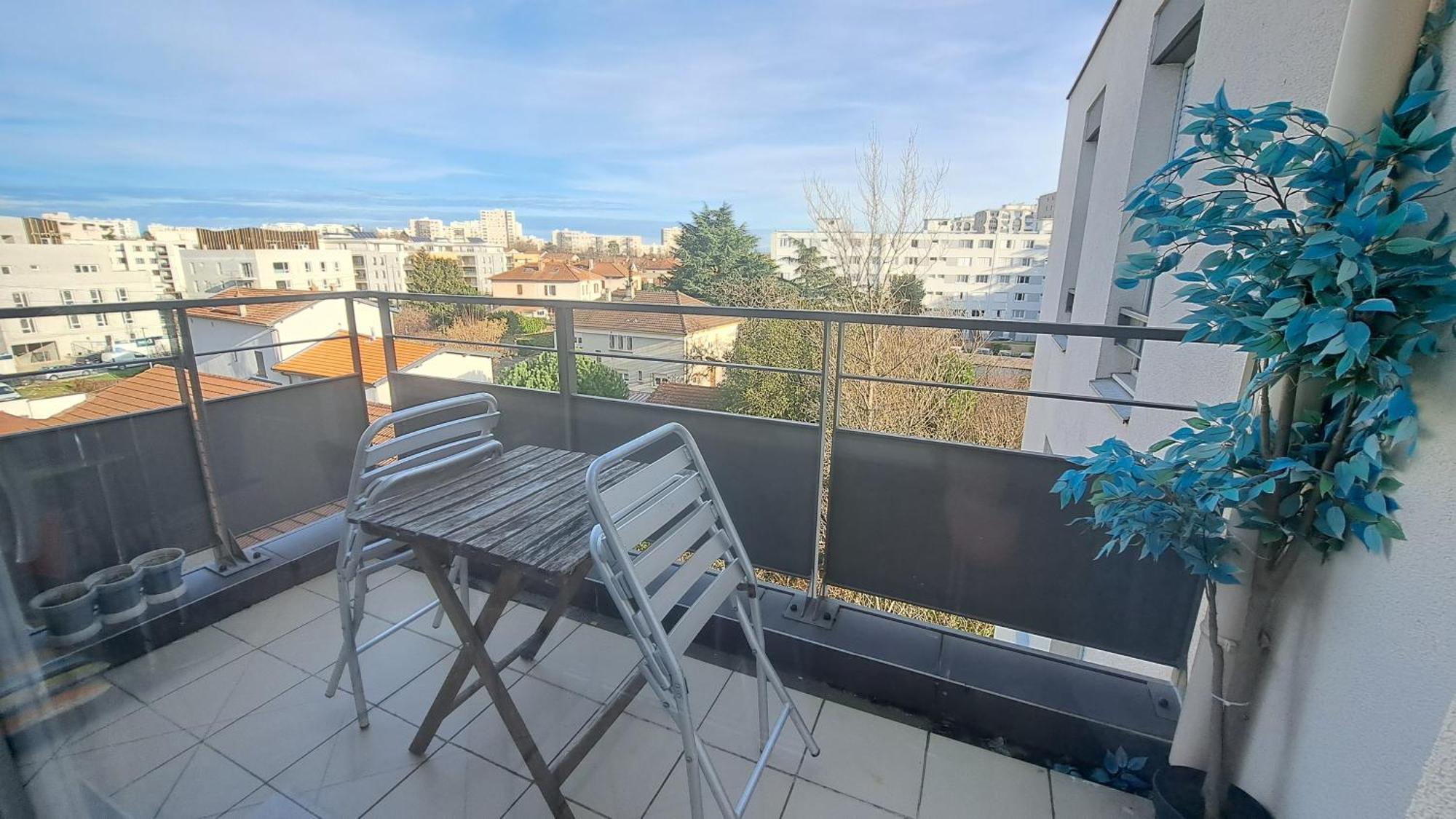 Appartement Cosy 3 Pieces Avec Garage Privatif Saint-Priest  Exteriér fotografie